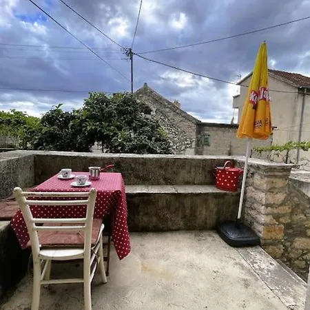 Charming Unique Stone House Varos Šibenik