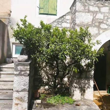 Apartment Charming Unique Stone House Varos